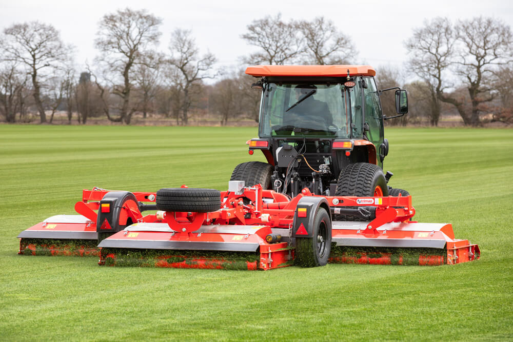 Kubota L2622 Compact Tractor at Hunts Engineering